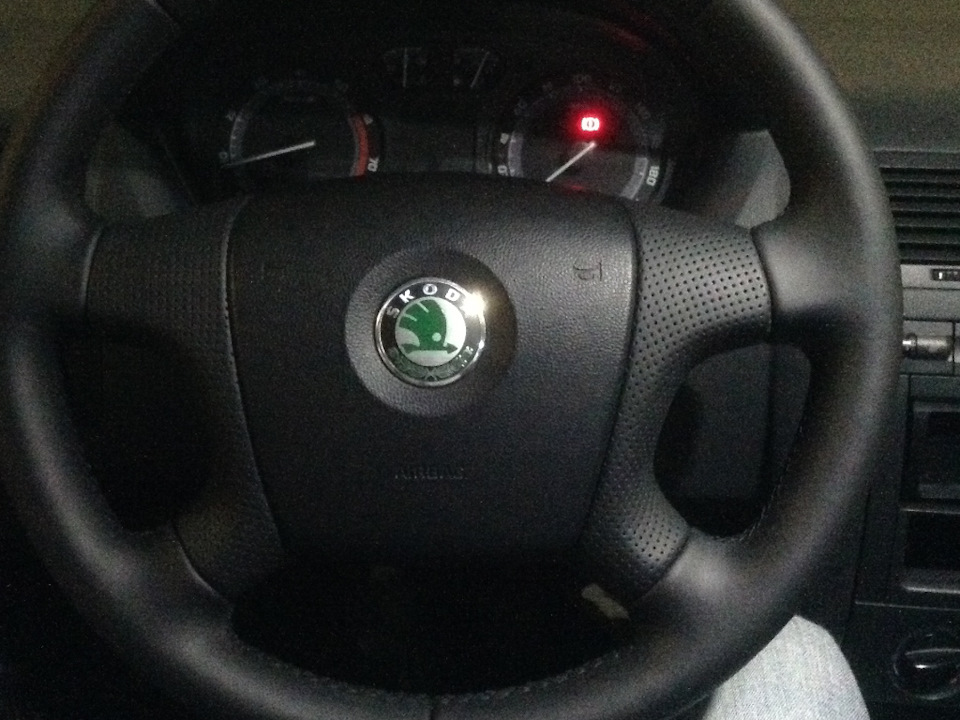 Skoda fabia как снять руль Мечта сбылась. Кожанный руль и ручка КПП. - Skoda Fabia Combi Mk1, 1,2 л, 2006 г