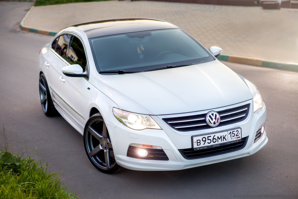 Фольксваген сс 2010. Volkswagen Passat cc 2010 белый. Пассат СС белый. Volkswagen Passat cc 2011 белый. Volkswagen Passat cc дорестайлинг.