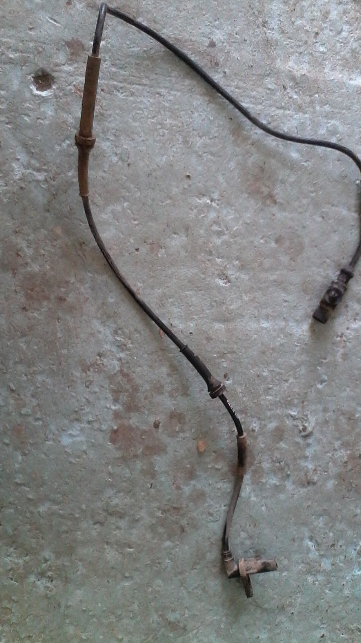 Датчик частоты вращения переднего левого колеса — Lada Приора хэтчбек ...