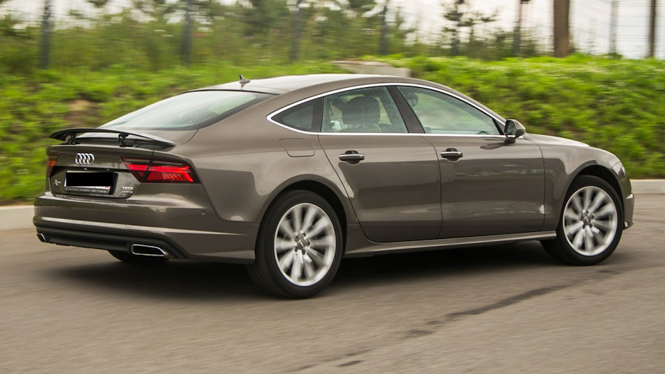 audi a7 sportback 3.0 tfsi (333 л.с.)