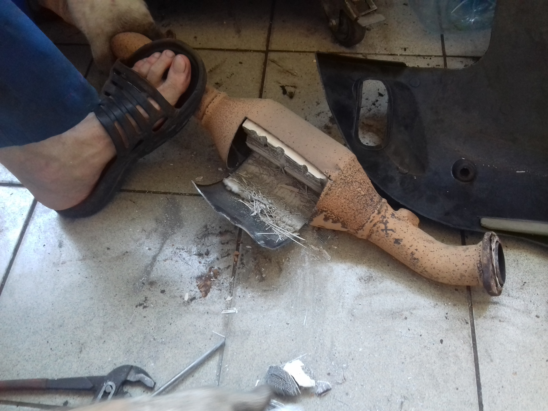 автомобильные катализаторы на toyota land cruiser prado. Toyota land cruiser prado 120 4. катализатор тойота прадо 120. сажевый фильтр на дизеле ленд крузер прадо 150. катализатор прадо 150 2.