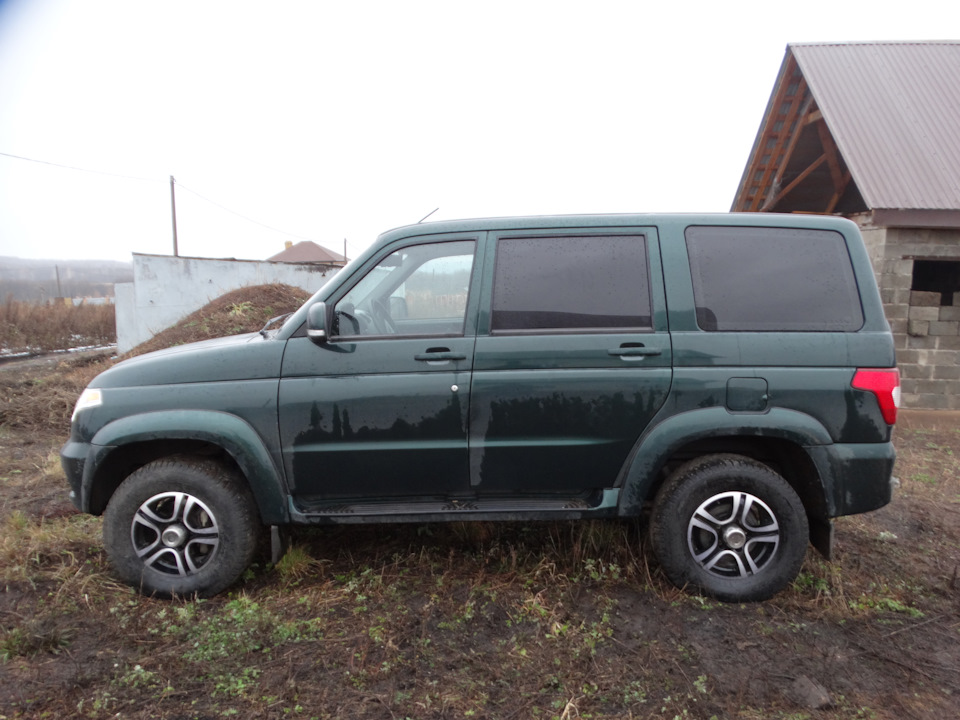 Зимние колеса (диски K&K Талисман-Мега, шины Nokian Nordman 5 suv 245/ ...