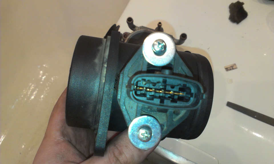 Чистка дросселя на Приоре — Lada Приора хэтчбек, 1,6 л, 2010 года ...