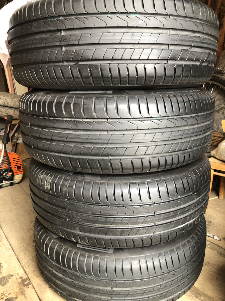 Шины летние Pirelli 205/60 R16, штампованные диски Ваг 6Jx16 ET46 5x112 ...