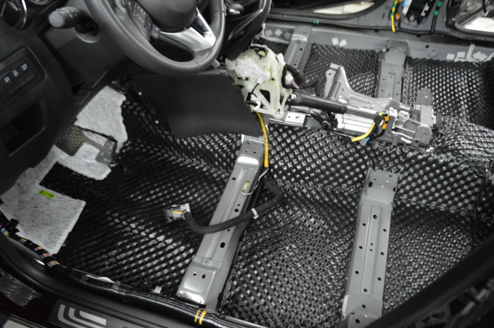 Шумоизоляция mazda cx-5. Шумоизоляция мазда сх 5. Снятие защиты мазда сх-5. Шумоизоляция багажника мазда сх 5. Шумоизоляция дверей мазда сх5.