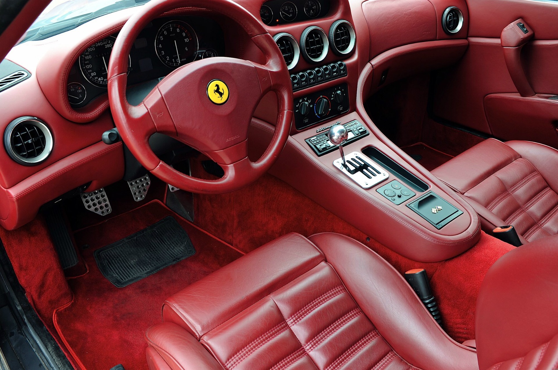 Ferrari 575m Maranello салон