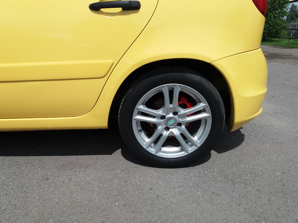 Диски задние калина спорт