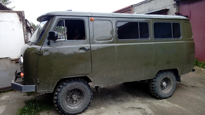 Уаз 452 колесо. УАЗ Буханка Safari 500. Форвард сафари 500 на УАЗ Буханка. Сафари 510 на УАЗ Буханка. УАЗ 452 Буханка на 31 колесах.