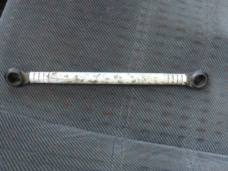 Тяга дворника. Шланги и как удалить наклейку! — Opel Vectra A, 2 л ...