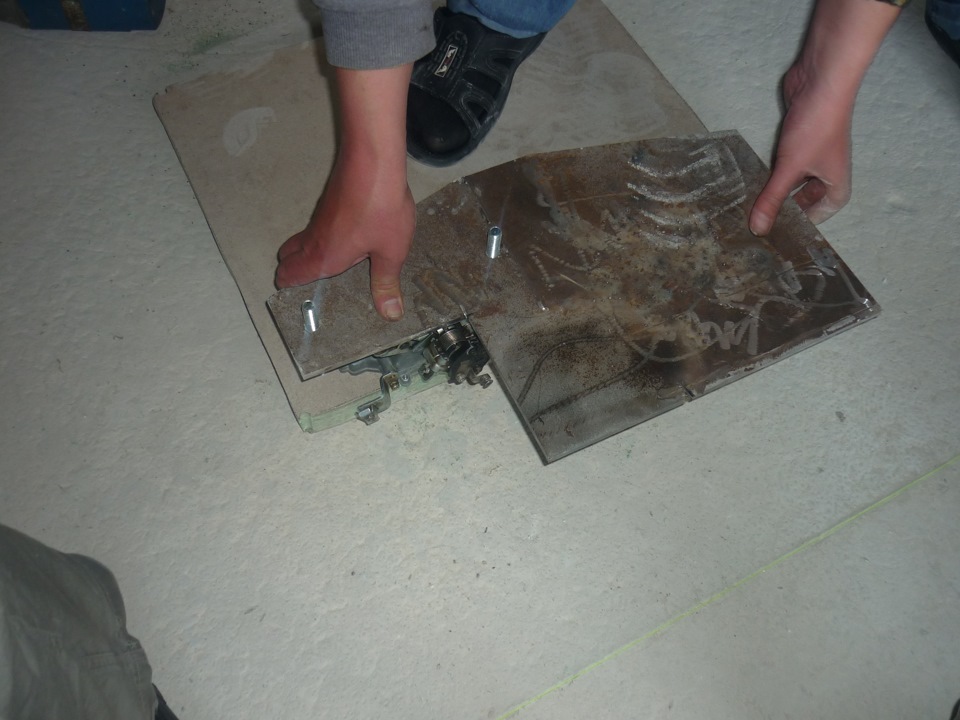 выпрямление площадки карбюратора — Lada 2101, 1,6 л, 1979 года | своими ...