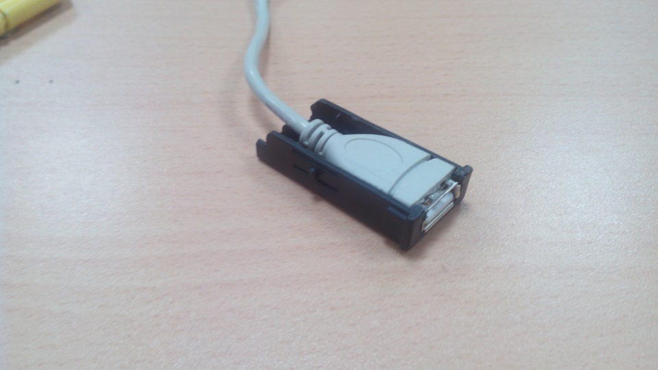 Различия разъемов. Фото Piligrim — Chevrolet Cruze Hatchback