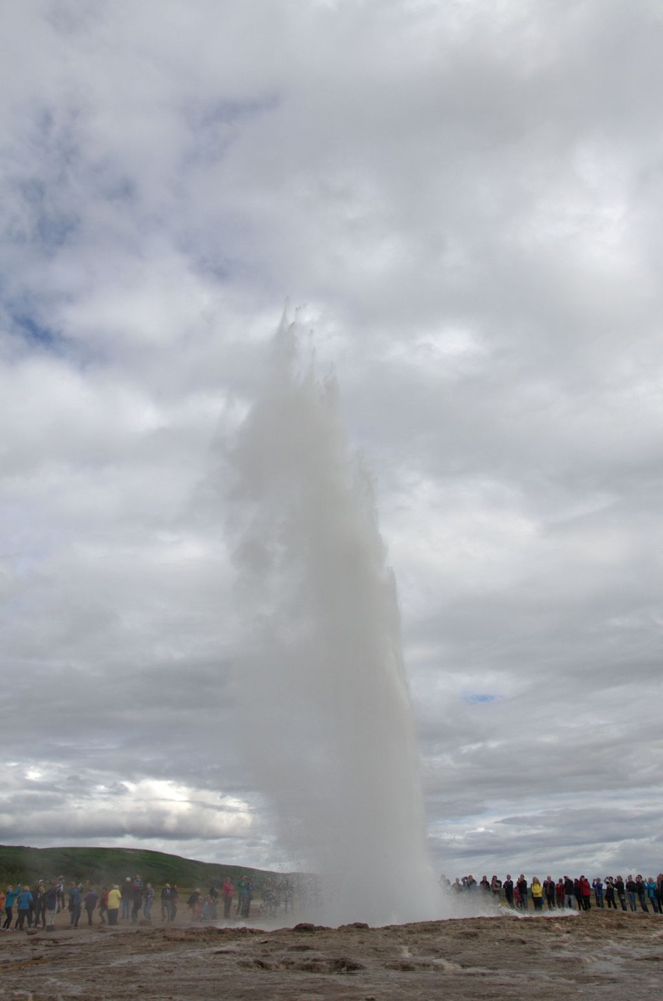 Главный гейзер Исландии. — УАЗ Patriot