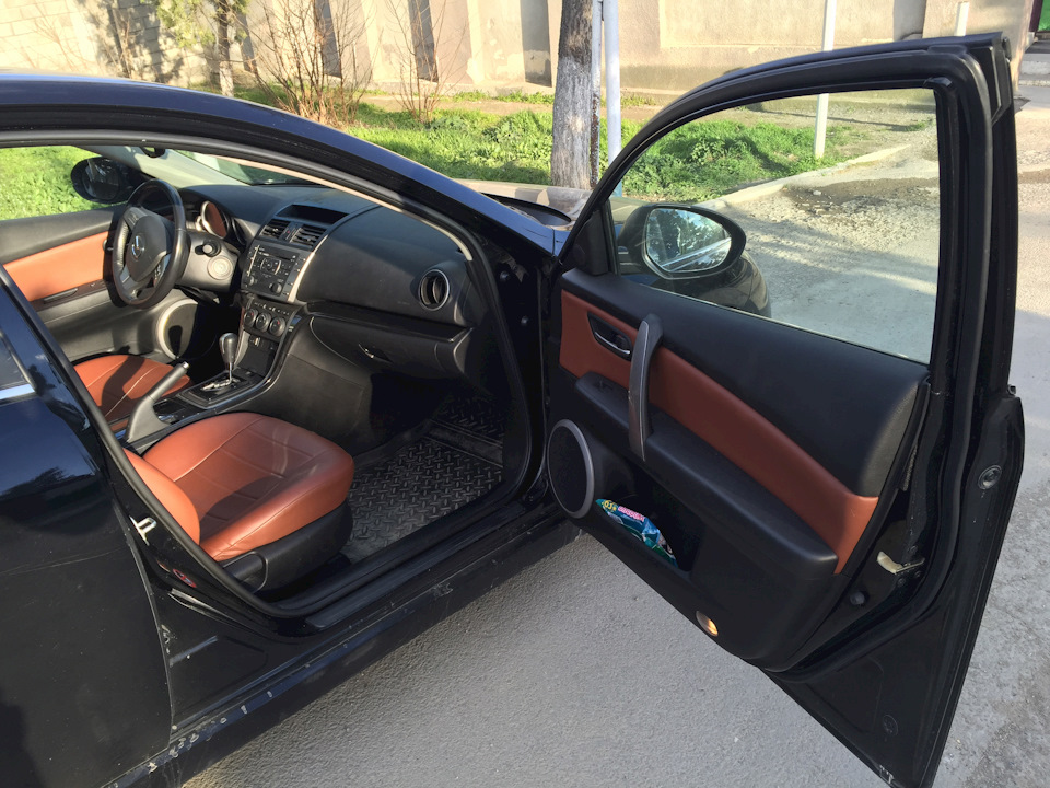 I Pulled The Door Paneling In Interior Color Logbook Mazda