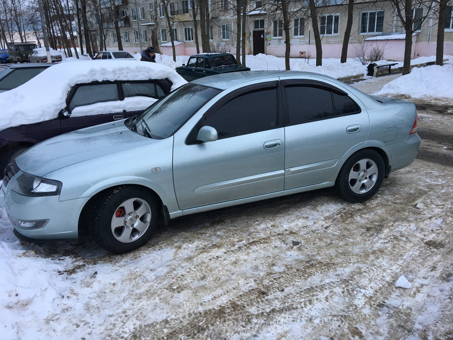 Ниссан альмера классик b10. Ниссан Альмера b10. Бортжурнал Ниссан Альмера Классик. Nissan Almera b10 бежевый цвет. Краска Nissan Almera Classic.