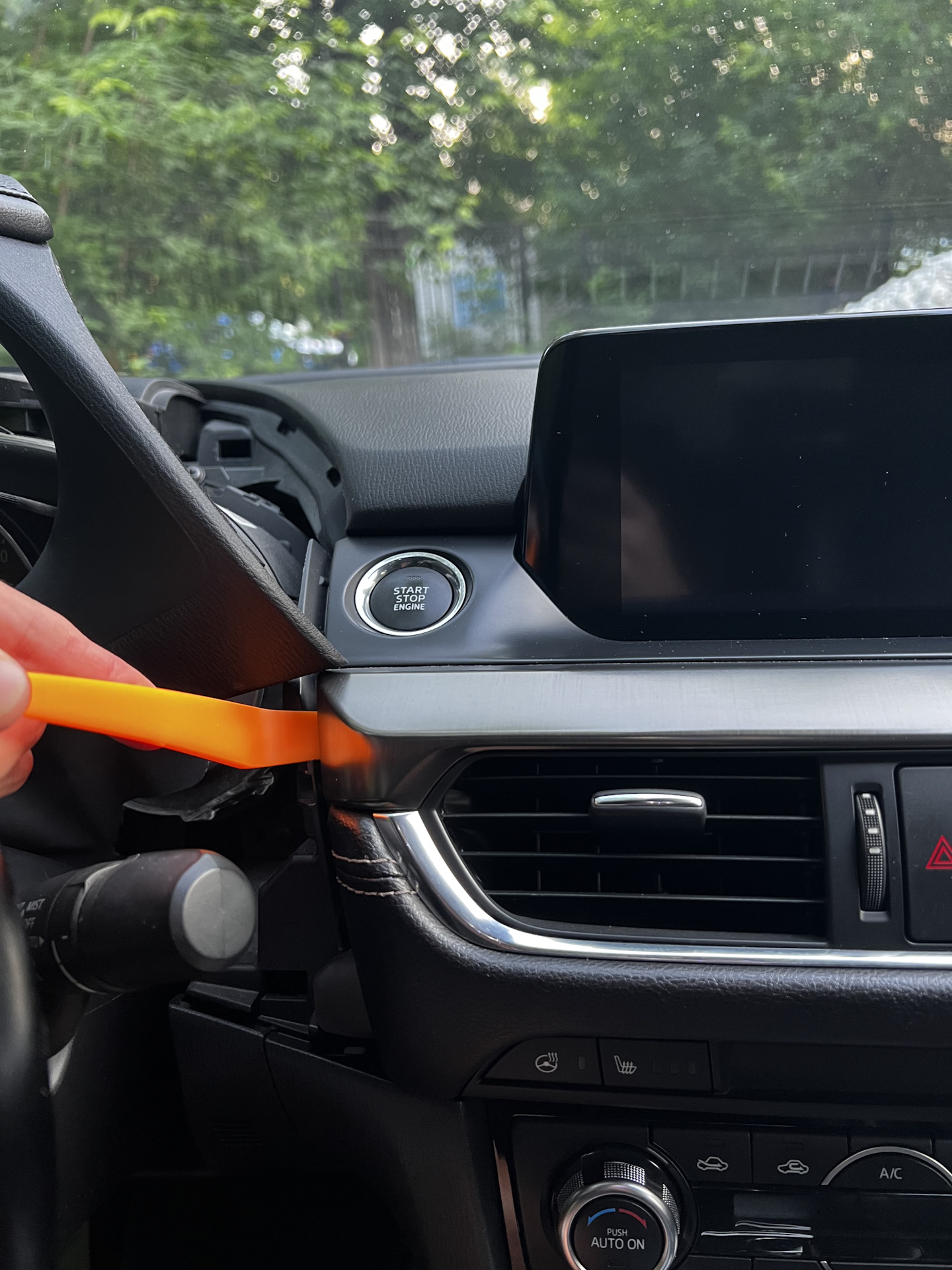 Установка CarPlay на Mazda 6 GJ — Mazda 6 (3G) GJ, 2,5 л, 2017 года