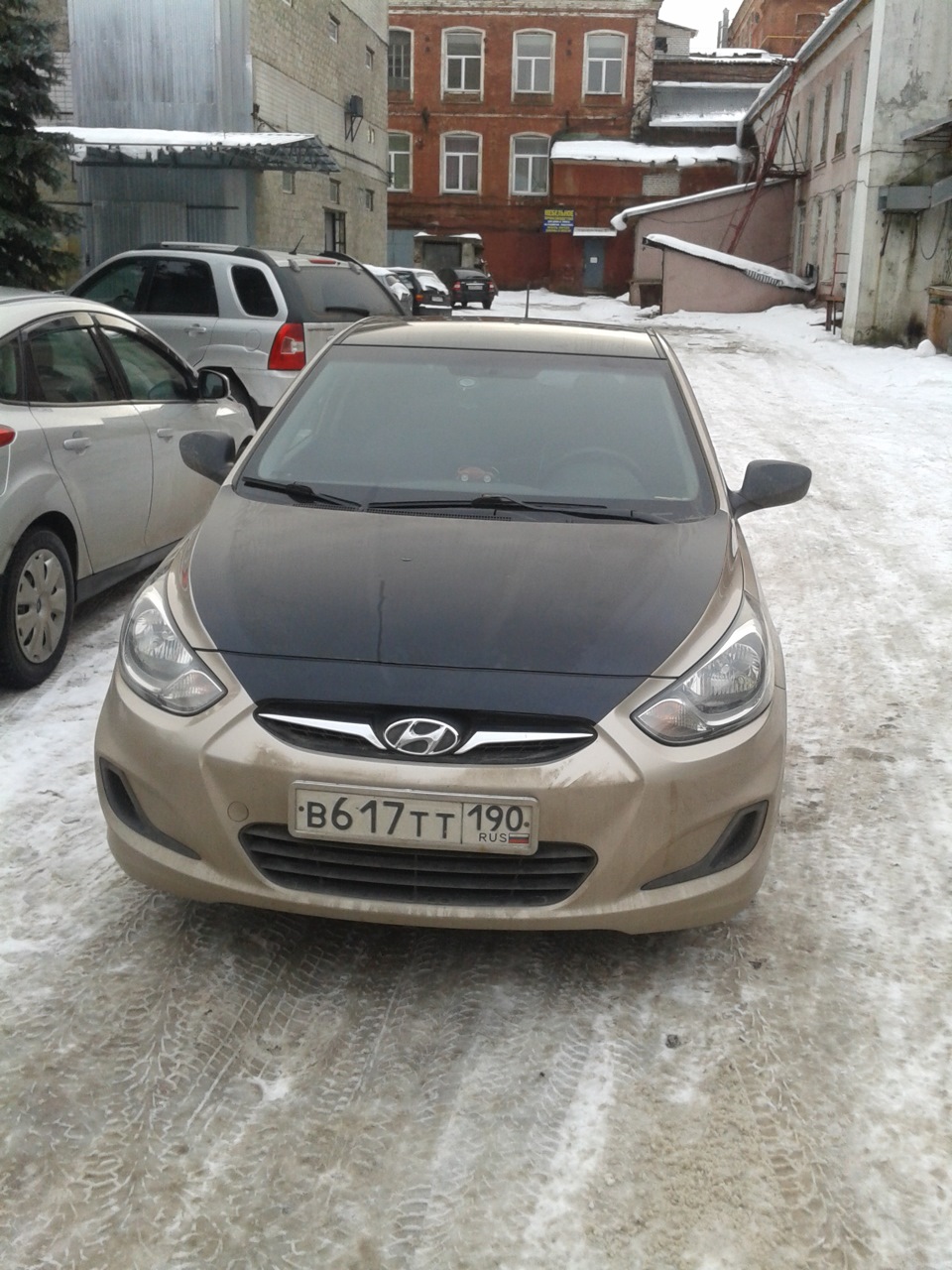 Крыша и капот в черный цвет ДОРАБОТКА — Hyundai Solaris Hatchback, 1,4 л,  2011 года | тюнинг | DRIVE2