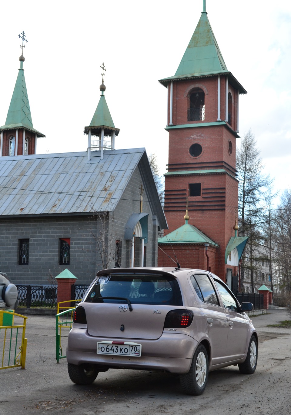 фото отчет по лючку бензобака — Toyota Vitz (10), 1 л, 2001 года ...