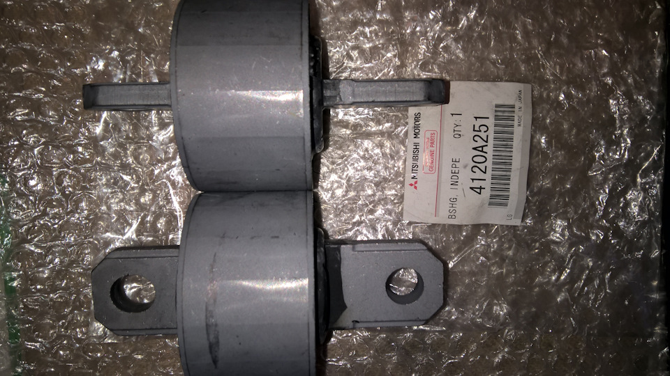 Фото в бортжурнале Mitsubishi Lancer X. Запчасти на фото: 4120A251