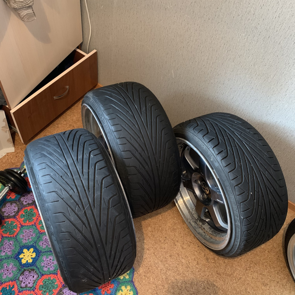 Шины летние Triangle Group 215/35 R18, литые диски RAYS TE37V 9,5Jx18 ET35  5x112. Б/у | 60 000 ₽ в городе Сургут | DRIVE2