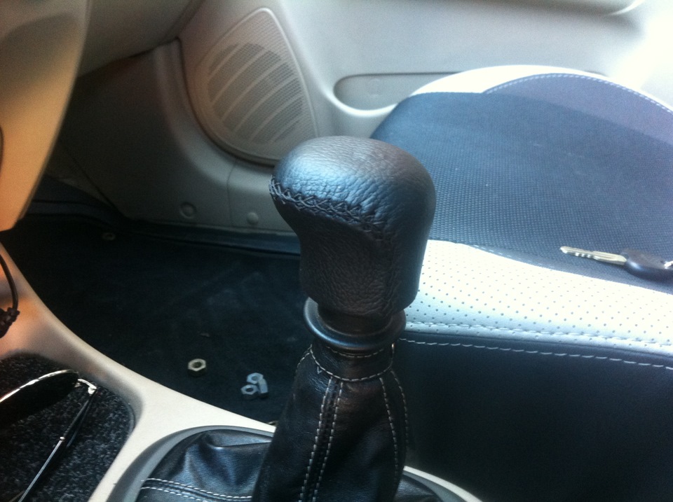 Ручка КПП — Hyundai Accent (3G), 1,5 л, 2008 года | стайлинг | DRIVE2