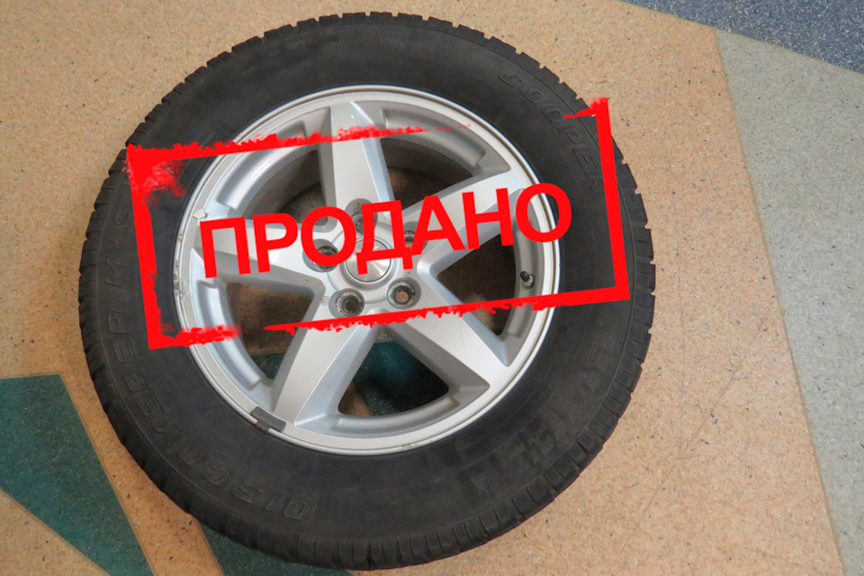 Диски литые 17 дюймов с резиной Cooper Discoverer M+S и датчиками ...