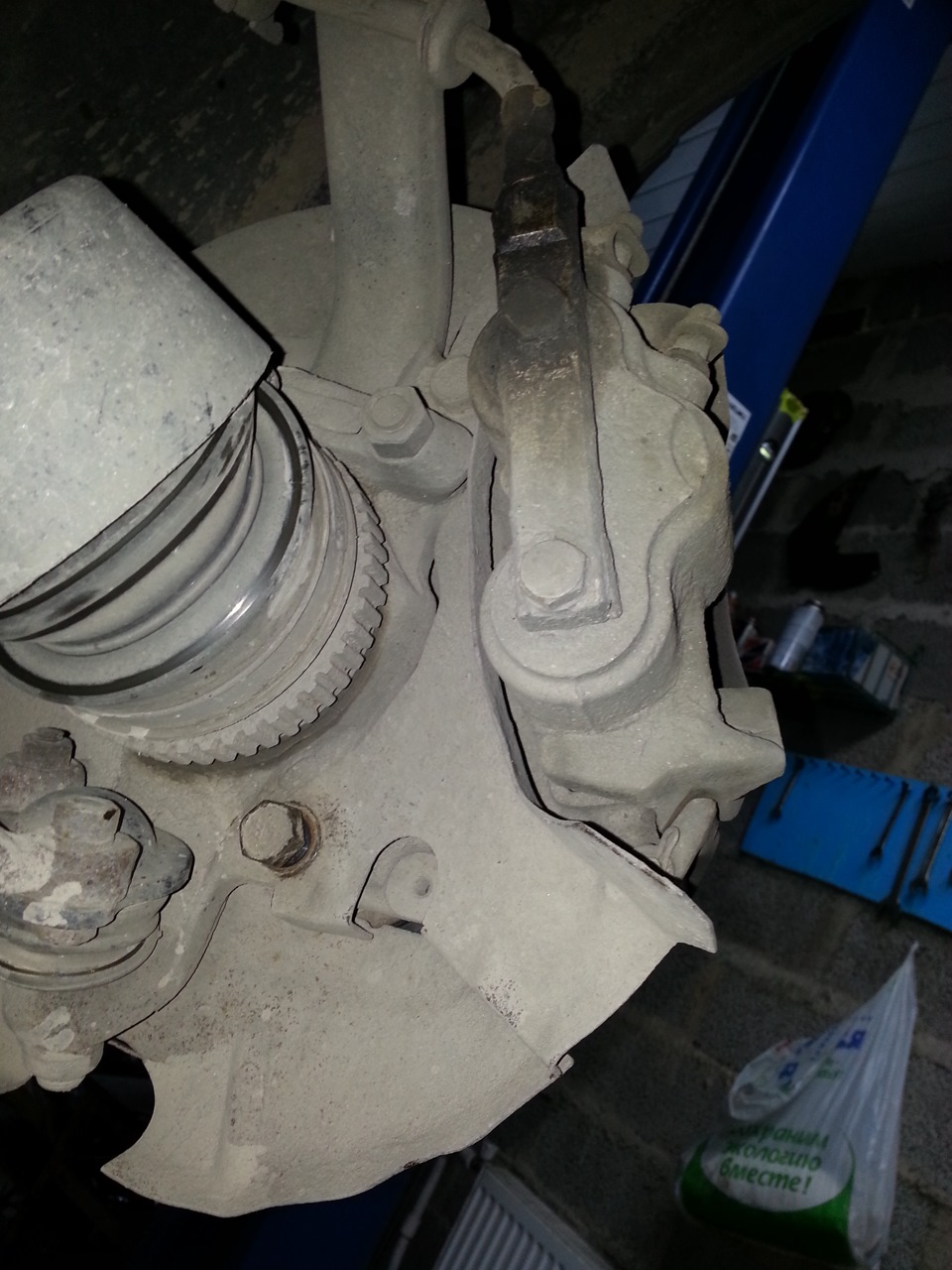 УРА УРА) Ступичные подшипники ивеко))) — Chevrolet Niva, 1,7 л, 2006 ...