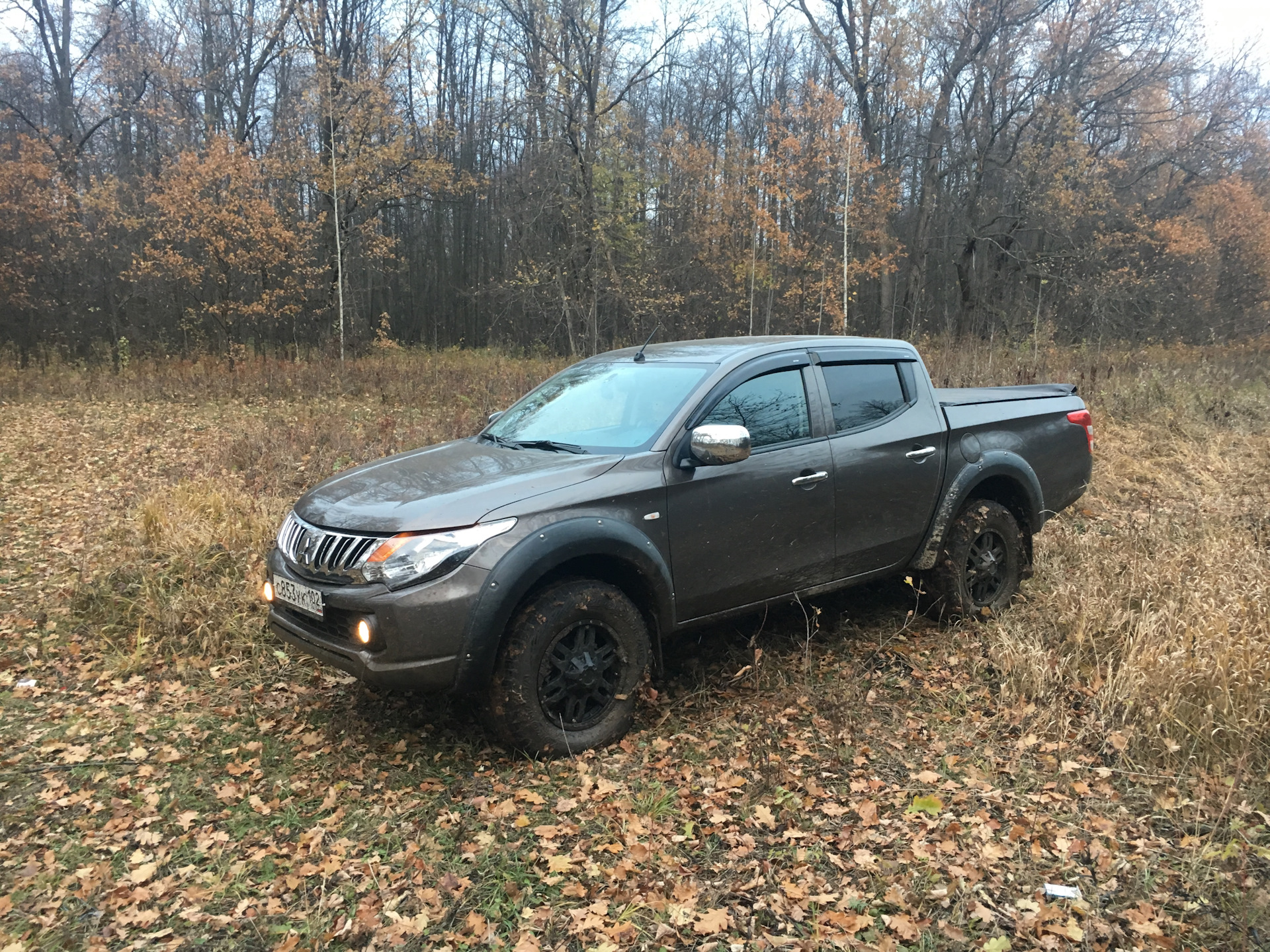 Л200 поколения. Mitsubishi l200 5. Мицубиси л200 4 поколения. Мицубиси л200 5 поколения. Mitsubishi l200 5 поколение.