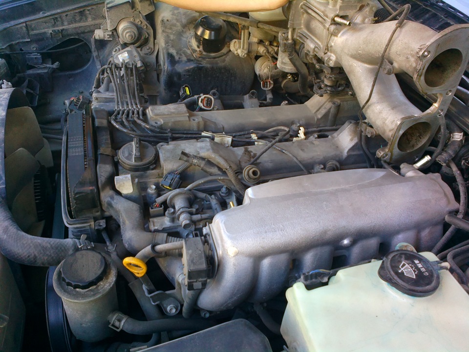 Замена свечей, или как неудачно сломалась свеча в 6 горшке — Toyota ...