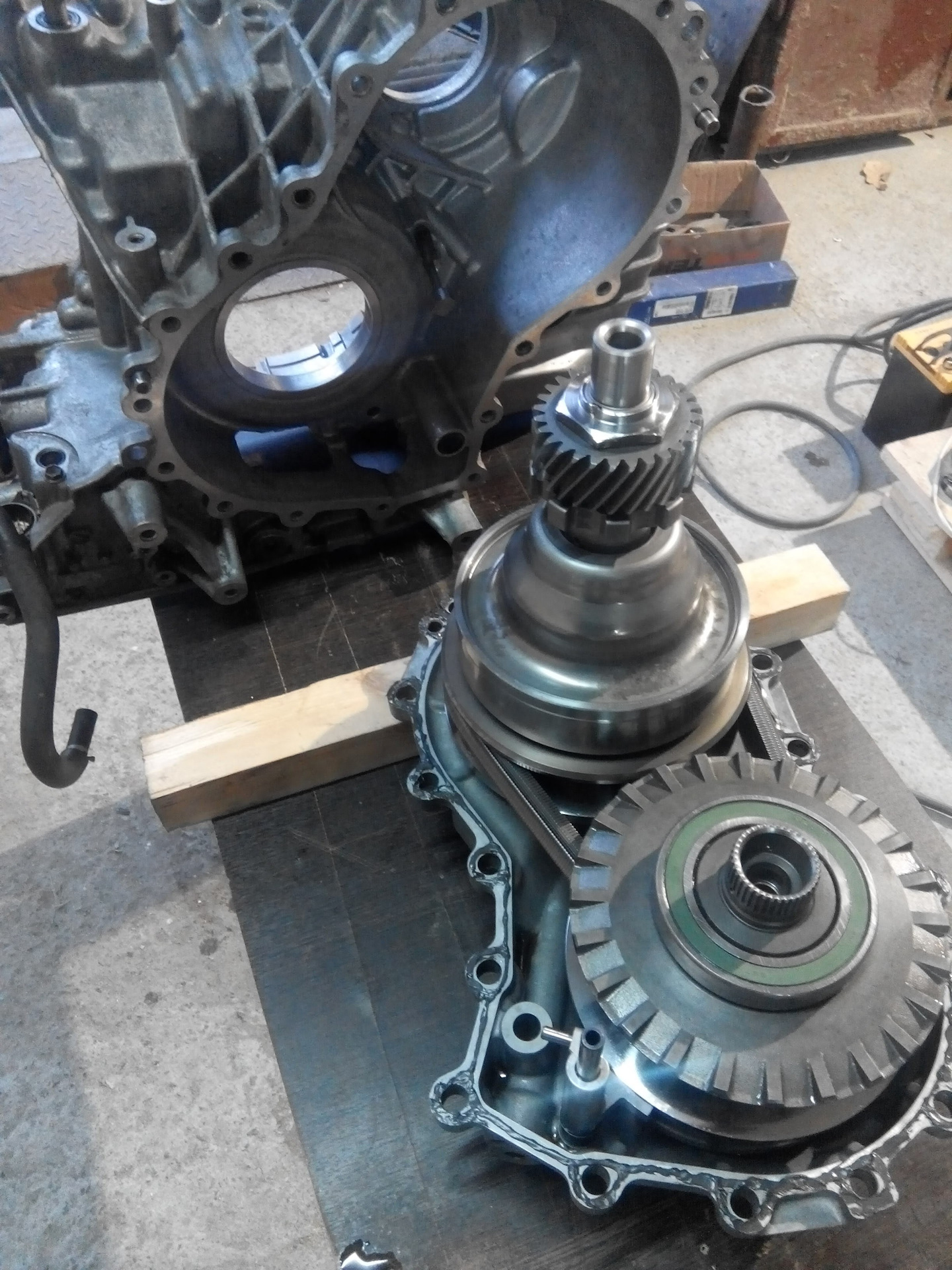 Вариатор nissan murano jf010e. Mini cooper 2006 1. Сборка вариатора. Cvt jf010e вал переключения передач. Конуса jf010e.