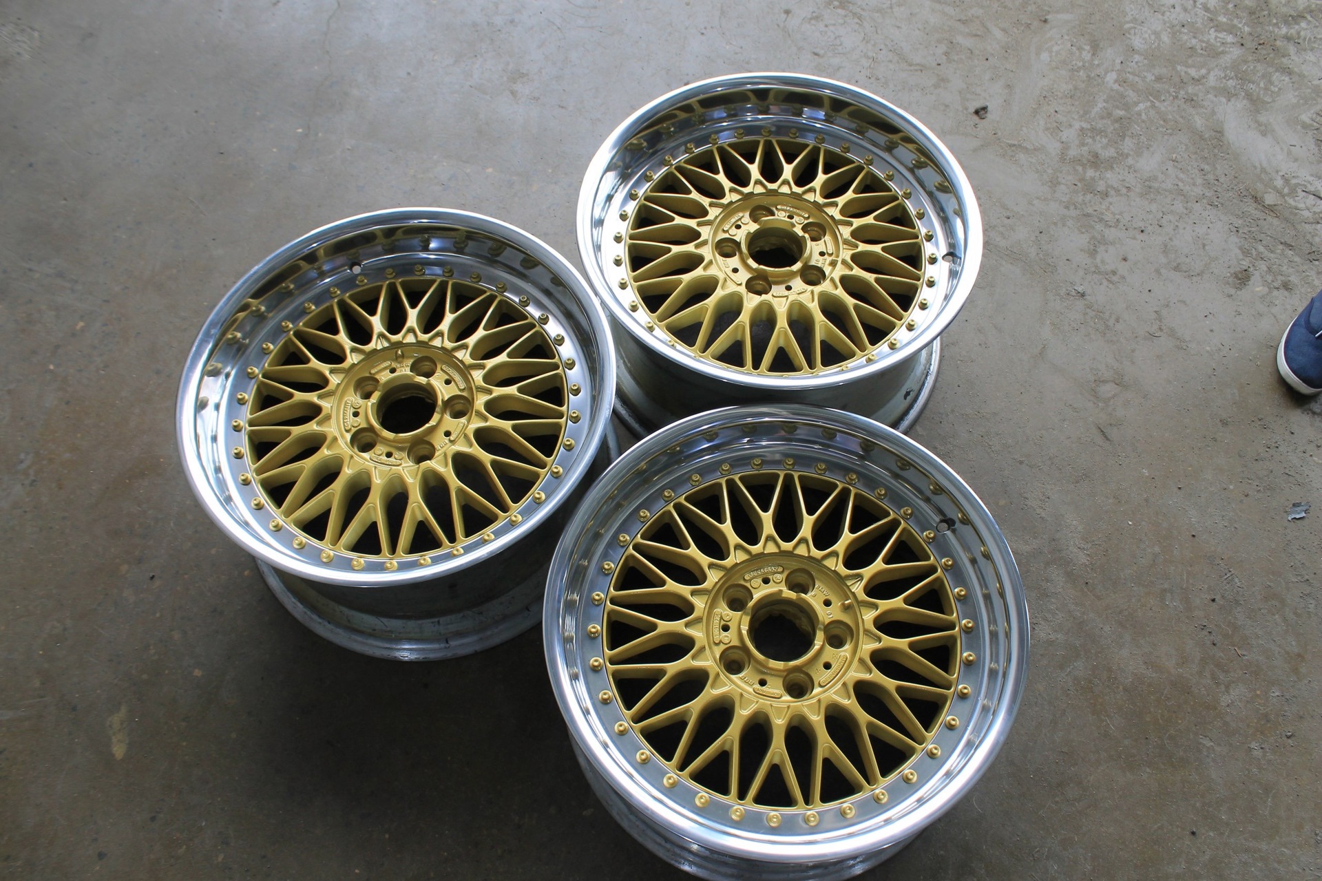 Bbs доска. BBS RC 061 r18. BBS RC ВАЗ. Кованый диск BBS 17 RC 309. Диски BBS разборные Subaru.