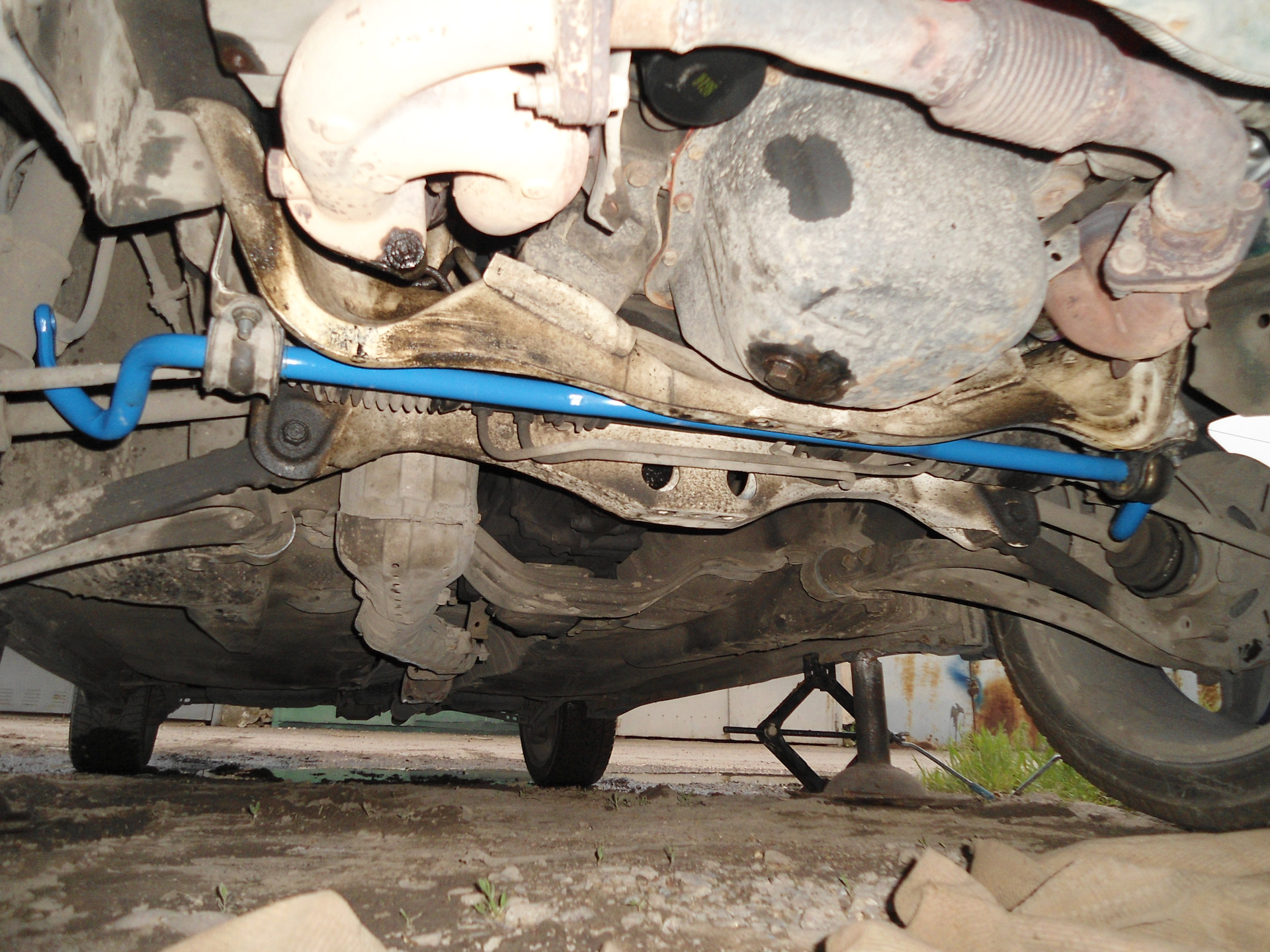 Устранение подклинивания заднего колеса или замена задней полуступицы! - Nissan 