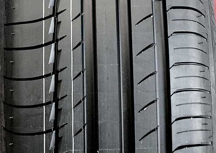 Мишлен латитьюд спорт. Шины Michelin Latitude Sport 275/45r20. Michelin Sport 275/45r21. Мишлен 275/45 r20. Мишлен Латитуд спорт 255/45/20.