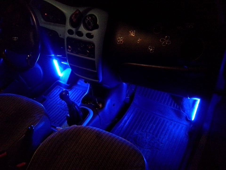 подсветка ног дэу нексия. подсветка матиза. зеленая подсветка в матизе. подсветка матиза. подсветка приборов дэу матиз.