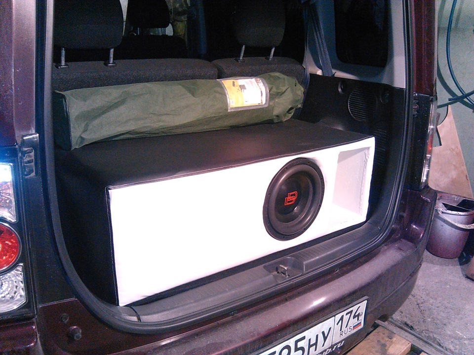 Запилил саб ЧВ — Toyota bB (NCP30), 1,3 л, 2002 года | автозвук | DRIVE2