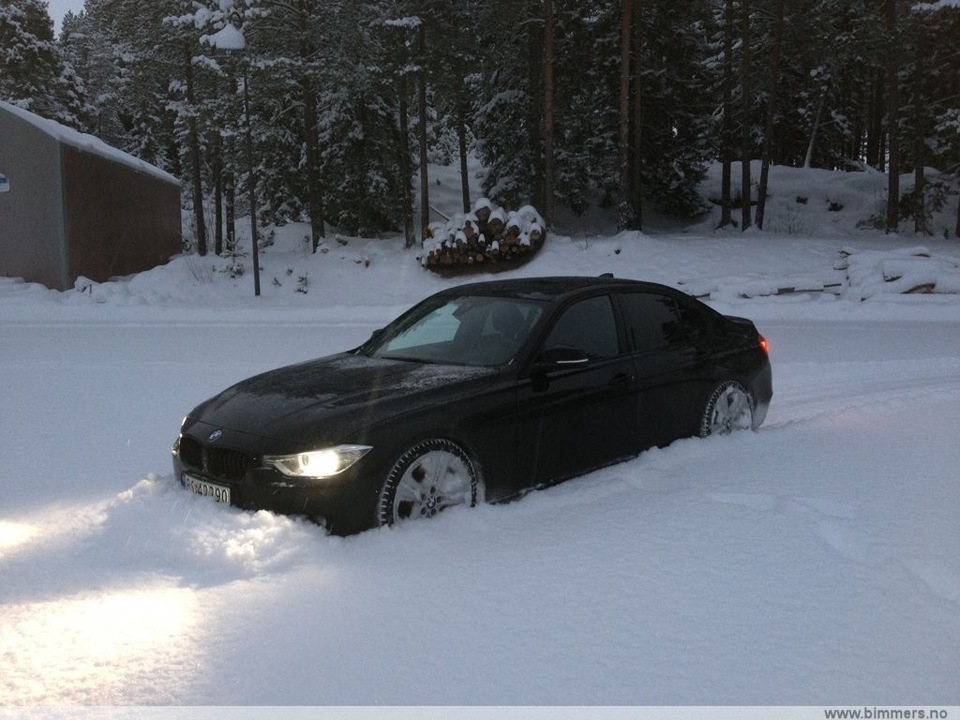 BMW 5 f30 зима