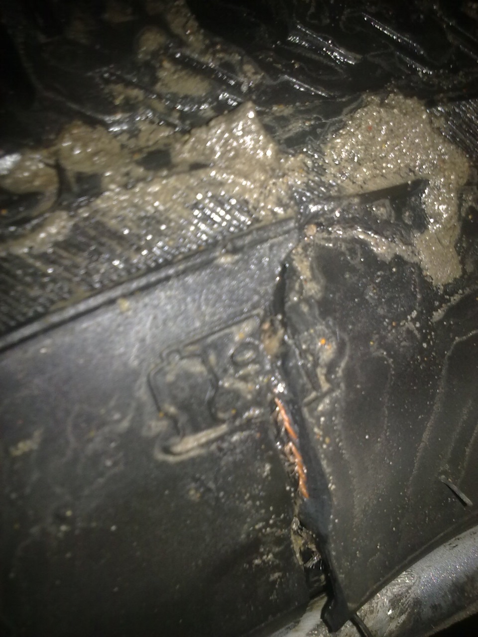 Пробила колесо! — Ford Focus III Hatchback, 1,6 л, 2012 года | шины ...