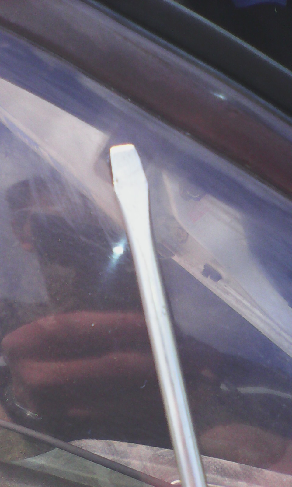 крепление ветровика — Nissan Wingroad (Y10), 1,5 л, 1997 года | своими ...