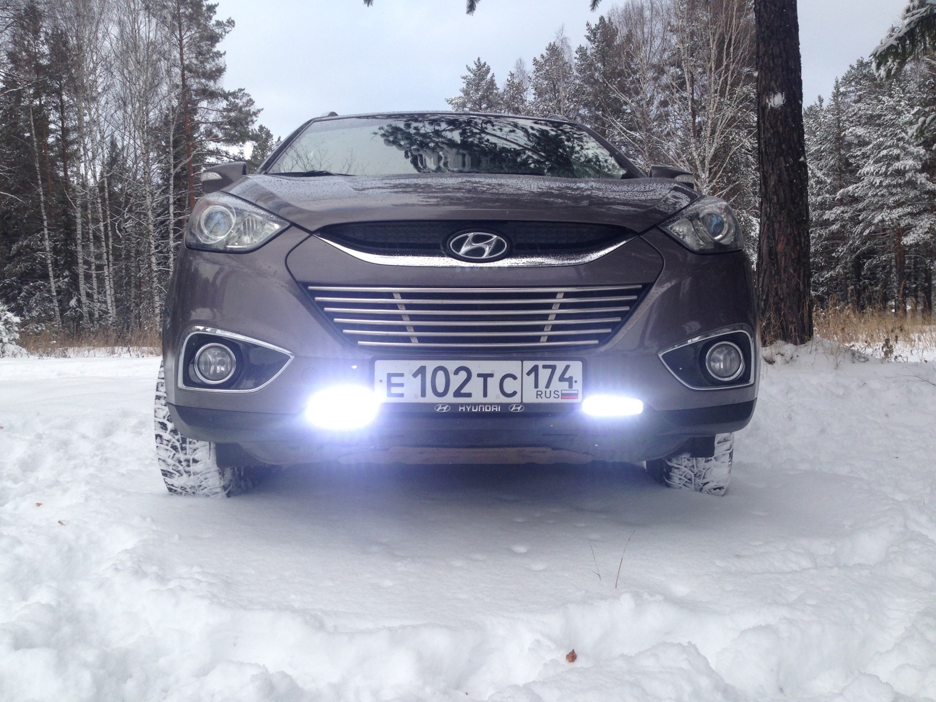 Ходовые огни хендай. Дневные ходовые огни для Hyundai ix35.