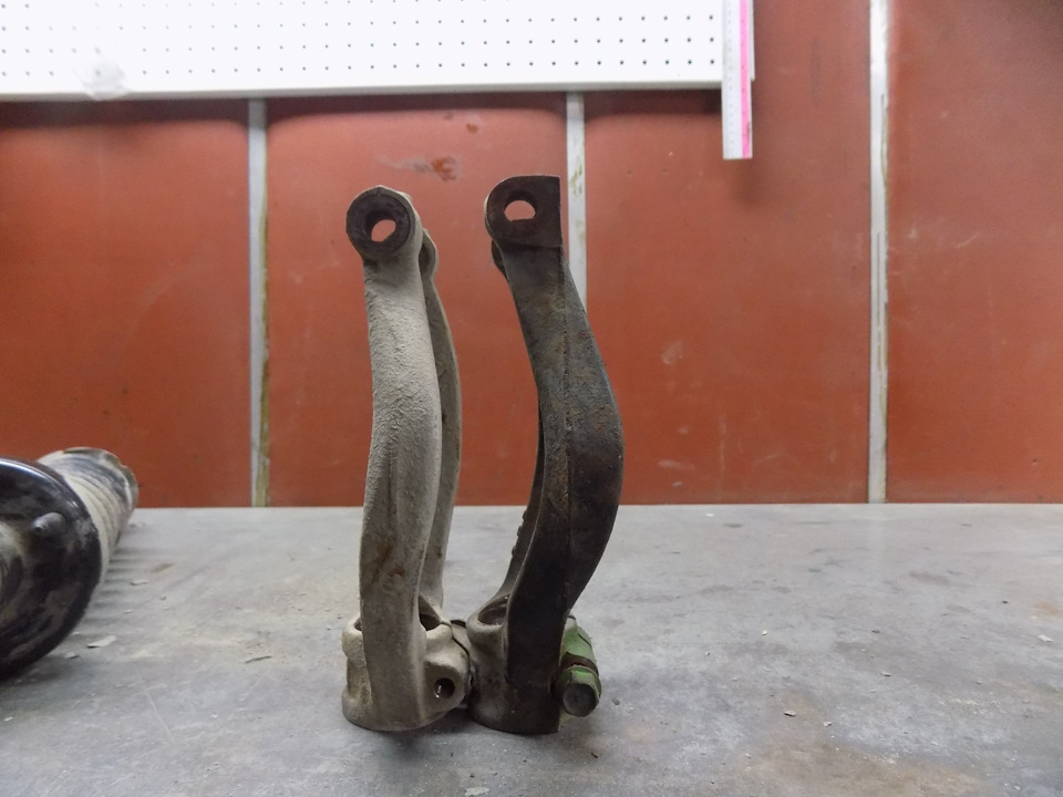 слева шатл, справа прелюд — Honda Civic Shuttle