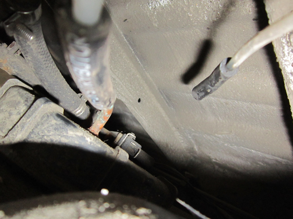 Замена и установка дополнительного трубопровода для автономной печки в ...