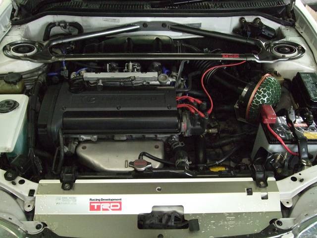    Toyota Corolla 15 2003