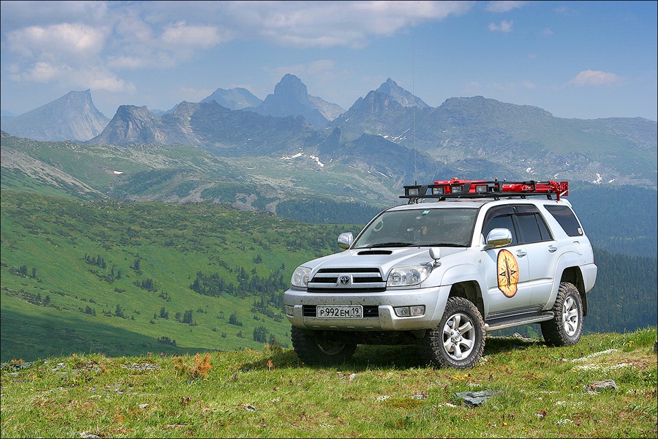 Фото в бортжурнале Toyota Hilux Surf (4G)