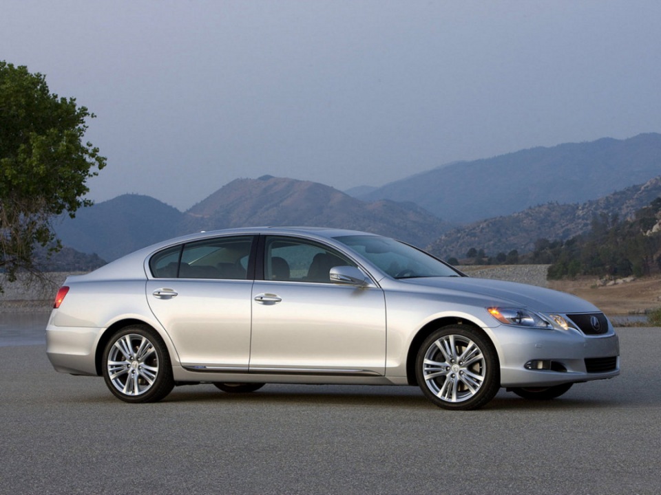 какую машину выбрать bmw 5 lexus gs какую машину выбрать bmw 5 lexus gs