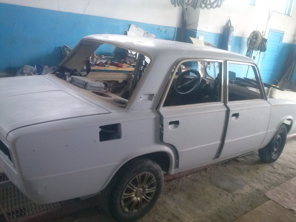 конечно сильно не заморачивались, мелкие косячки остались, но для рабочей машинки нормально. — Audi 100 (C3)