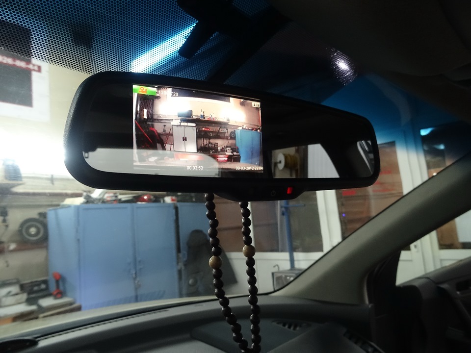 Установка регистратора с камерой заднего. Зеркало регистратор Xiaomi.