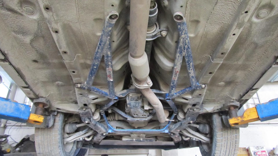 Silvia распорки днища. распорки днища. распорка под днищем skoda а5. распорки днища golf 6 gti. днище mini cooper r53.