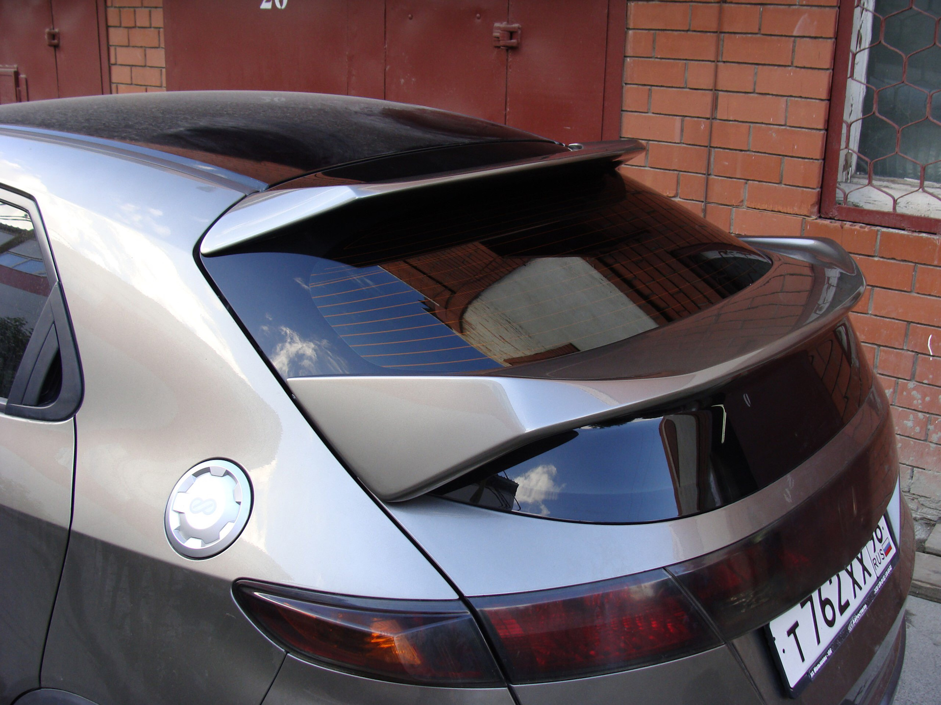 Хонда цивик 10 спойлер. Honda civic 5d спойлер mugen. Honda civic 10 седан спойлер. Спойлер на цивик. Honda civic 10 спойлер.