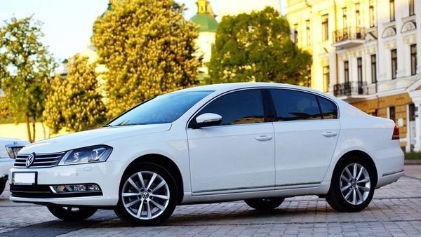 VW Passat b7 Р±РµР»С‹Р№