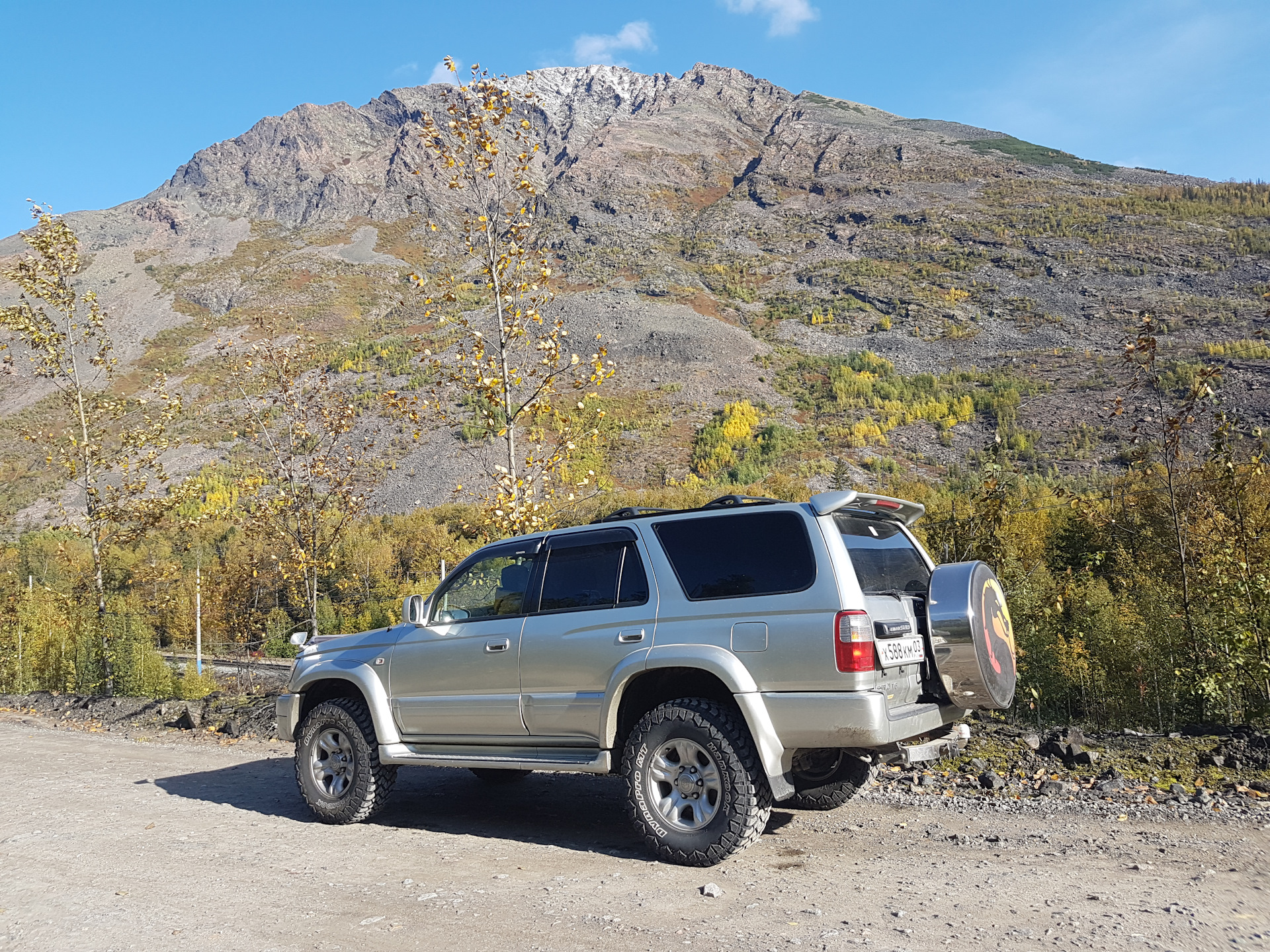 382 иркутск северобайкальск. Иркутск Toyota Hilux Surf. Hilux Surf 3uz.