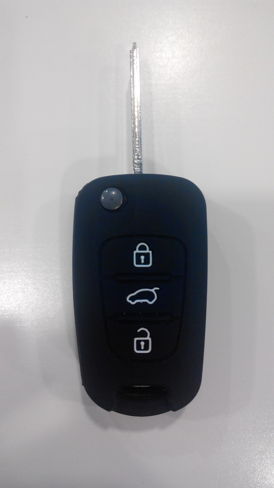 Кнопки на ключе — KIA Ceed (1G), 1,6 л, 2011 года | аксессуары | DRIVE2